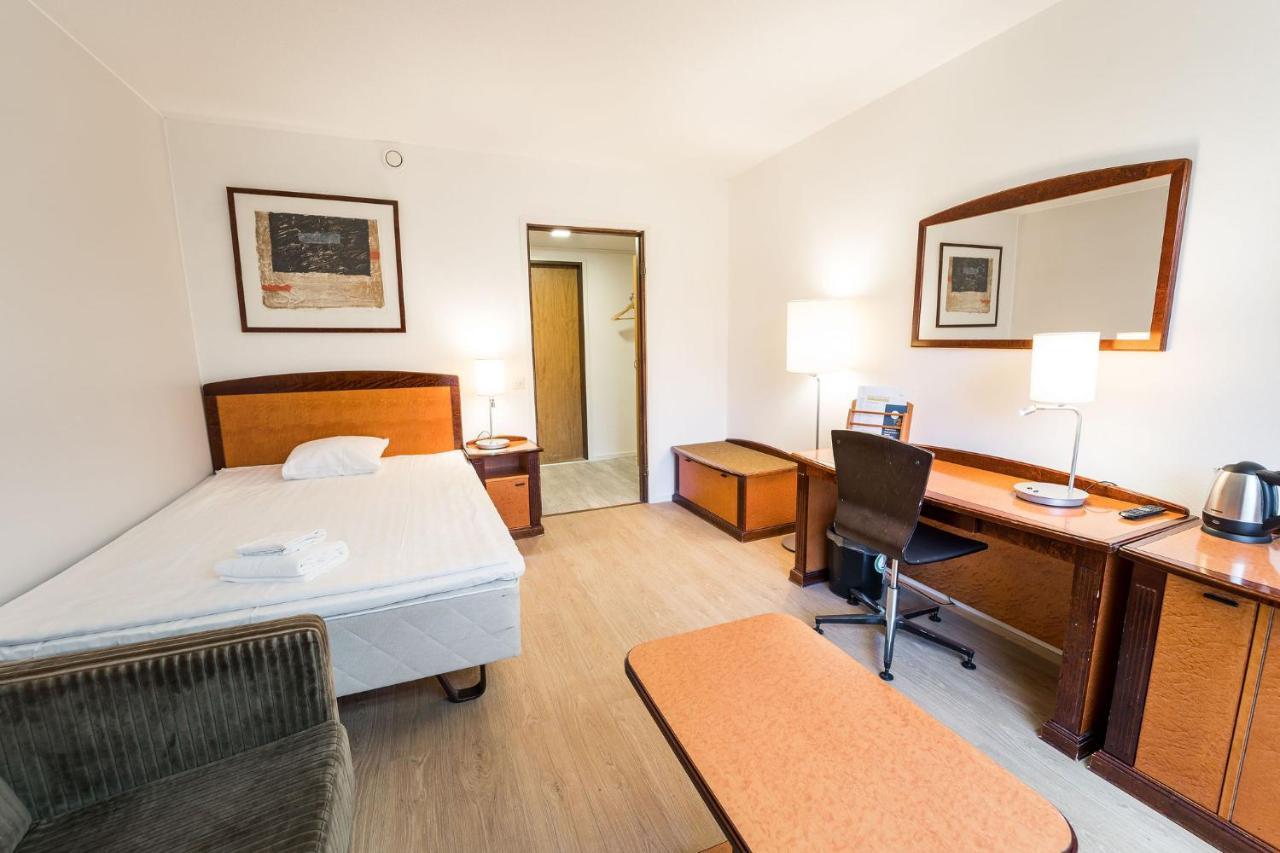 Budget Hotel Raahe Exterior photo
